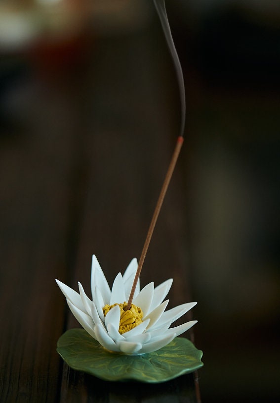 Gohobi Handmade Ceramic White lotus White camellia Incense stick holder Gongfu tea Japanese Chado
