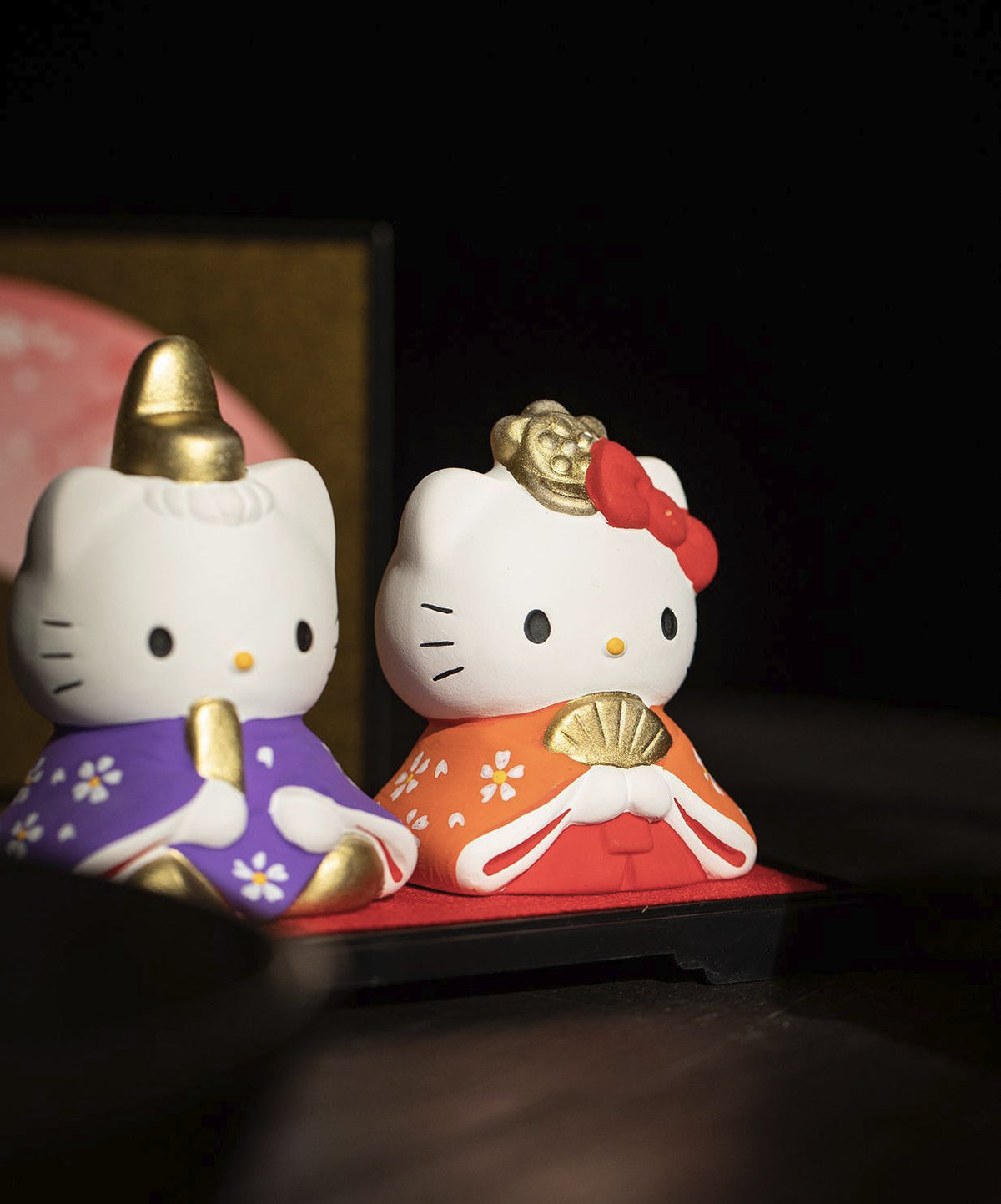 Hello Kitty Couple Ornaments - Ceramic Cute Desktop Decorations Gift Box [Made In Japan]