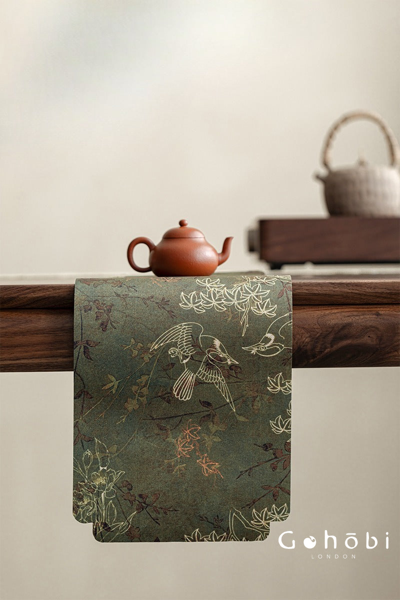 Gohobi Xiangyun Silk Tea Table Runner – Double-Sided Tea Mat Dry Brew Cloth