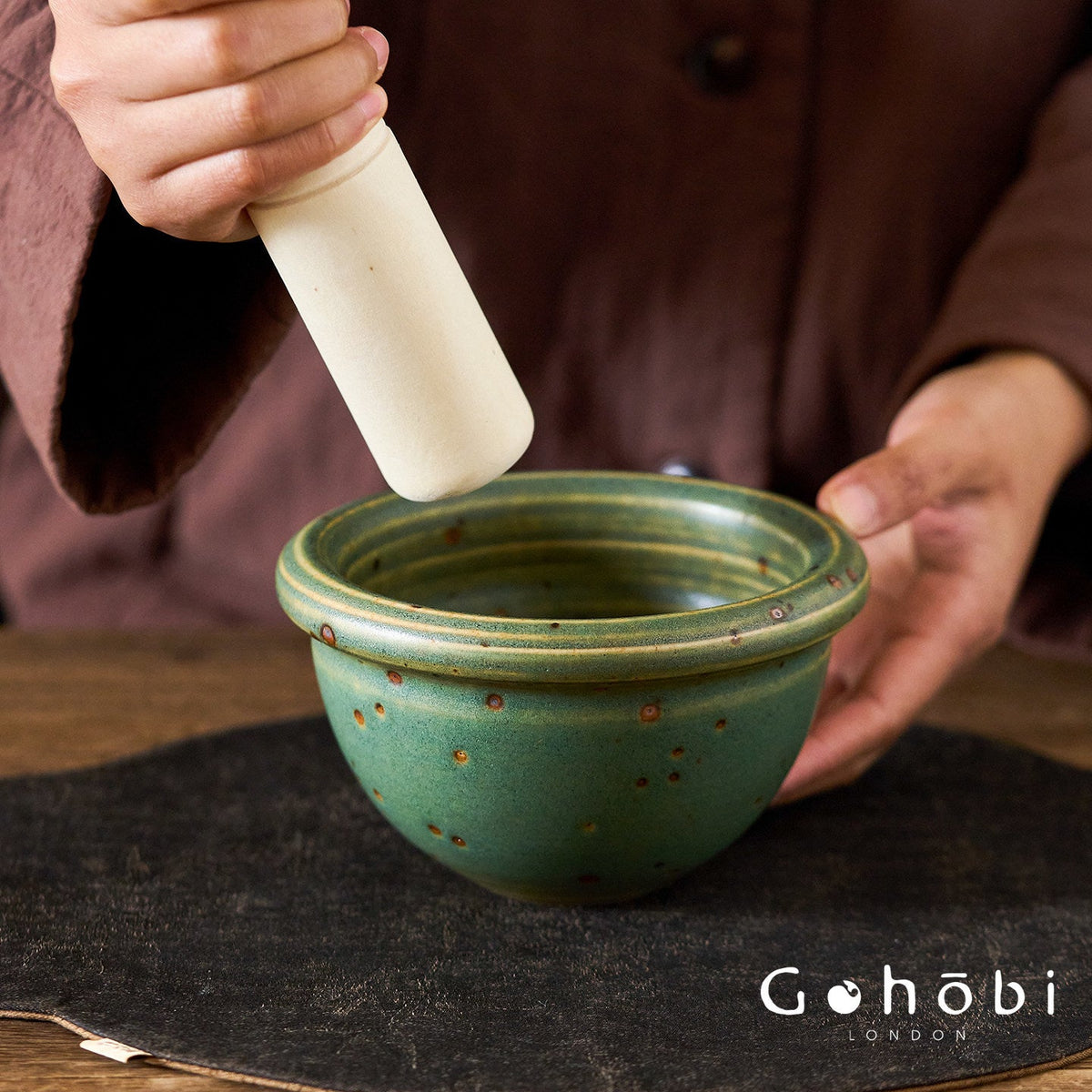 Gohobi Ceramic Garlic Masher Mortar Bowl – Handmade Garlic Crusher and Chili Grinding Bowl