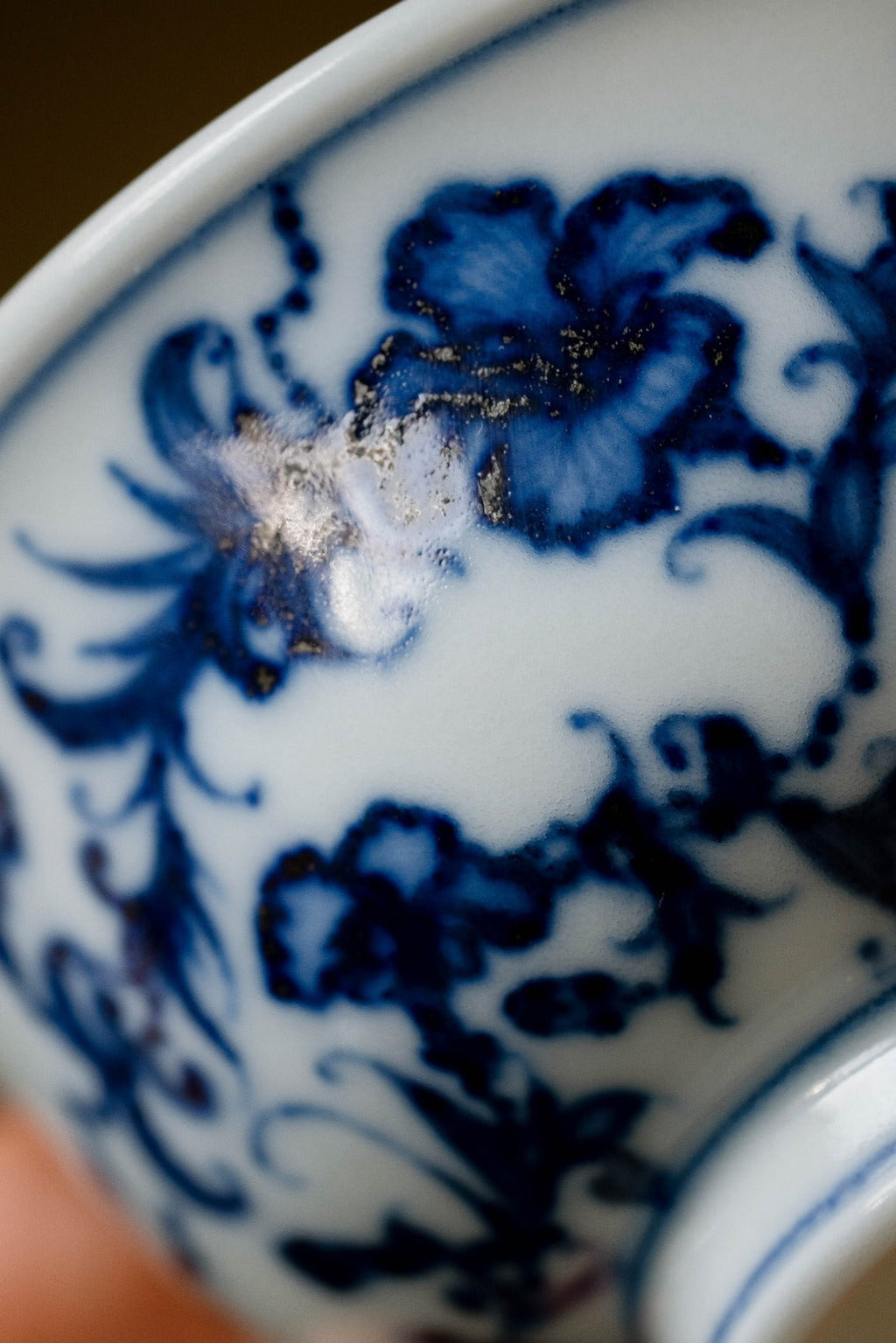 [清本源 x Gohobi Gallery] Blue & White Small Press-Hand Cup with Inner-Impressed Sea & Dragon Motif – “Eternal Generations” Design (70ml)
