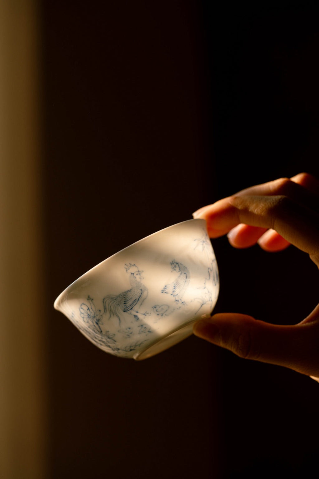 [清本源 x Gohobi Gallery] Light Blue & White Chicken Cup with Inner-Impressed Willow Leaf Motif – Chenghua-Inspired Design (80ml)