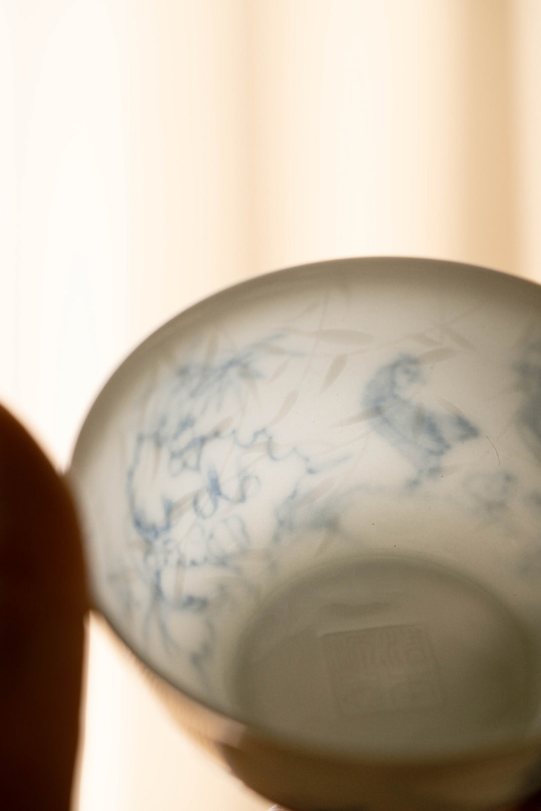 [清本源 x Gohobi Gallery] Light Blue & White Chicken Cup with Inner-Impressed Willow Leaf Motif – Chenghua-Inspired Design (80ml)