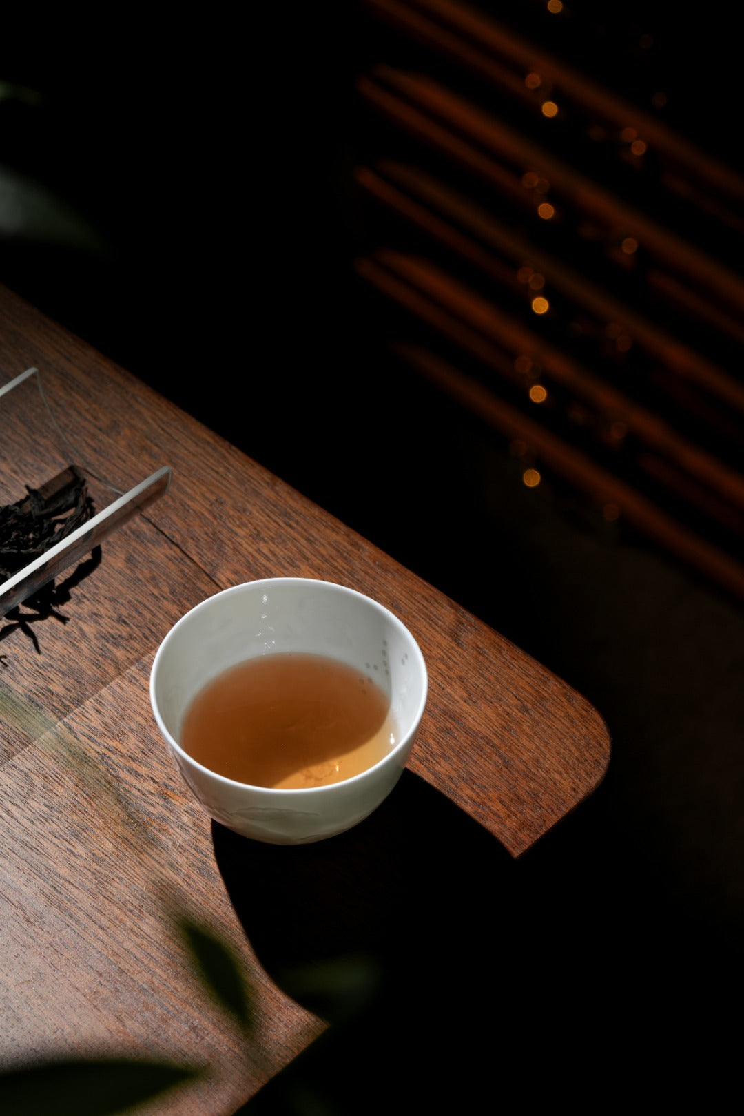 [清本源 x Gohobi Gallery] Thin-Body Sweet White Five Peach Butterfly Linglong Cup – Reclining Foot Form (80ml)