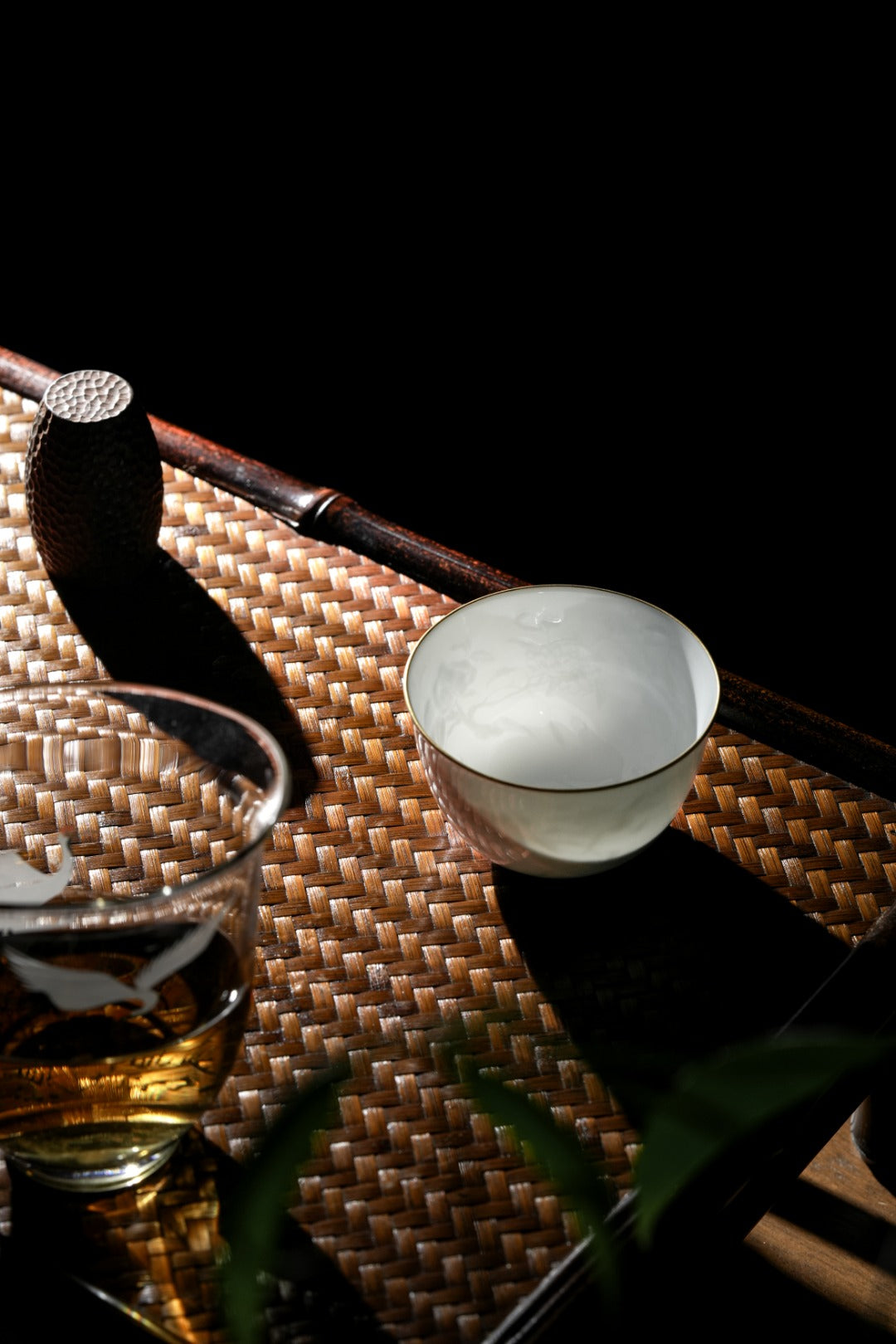 [清本源 x Gohobi Gallery] Thin-Body Sweet White Cup with Inner-Impressed Auspicious Longevity Motif – Reclining Foot Form (90ml)