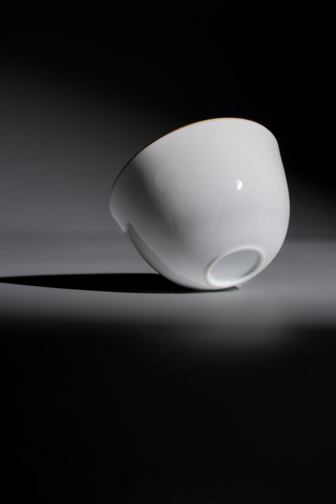 [清本源 x Gohobi Gallery] Thin-Body Sweet White Cup with Inner-Impressed Auspicious Longevity Motif – Reclining Foot Form (90ml)