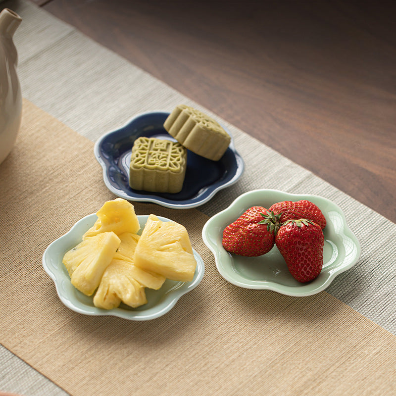 Gohobi Traditional Japanese Glazed Fruit Nuts Small Plate - Cloud 007