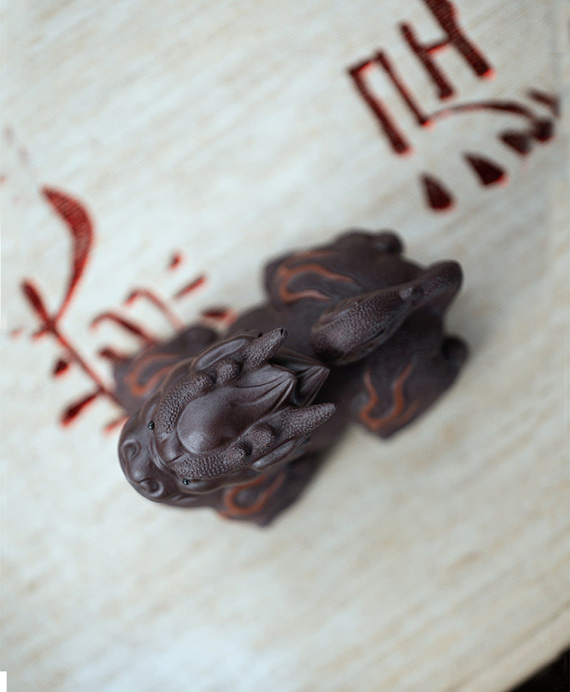Gohobi Handmade Ceramic YiXing Clay Qilin Ornament Tea pet