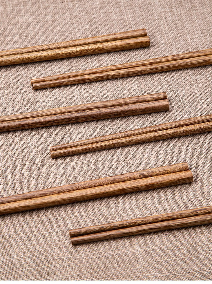 Gohobi A Set of 5 Pairs of Essential Wooden Chopsticks