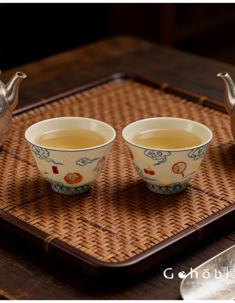 Gohobi Hand-Painted Linglong Porcelain Teacup – Jingdezhen Gongfu Tea Tasting Cup