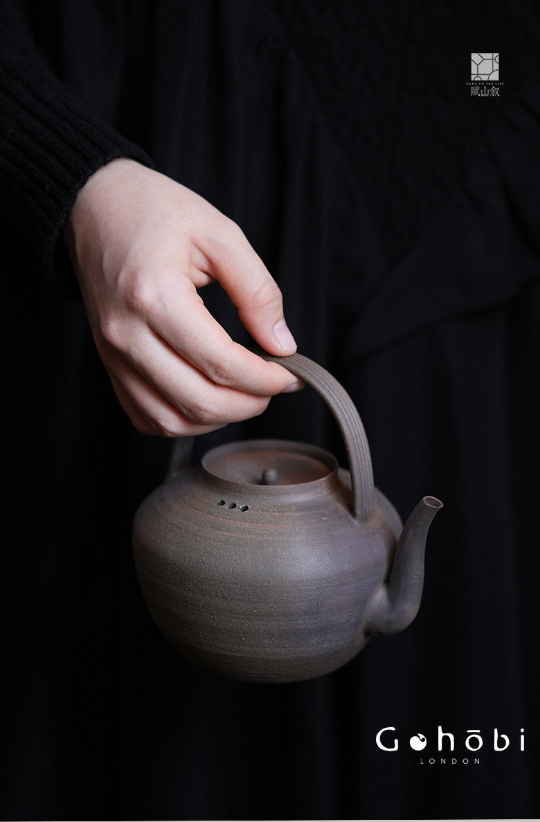 [賦山敘 x Gohobi] Gohobi Old Rock Clay Teapot with Lifting Beam – Chaoshan Gongfu Tea Kettle for Open Flame