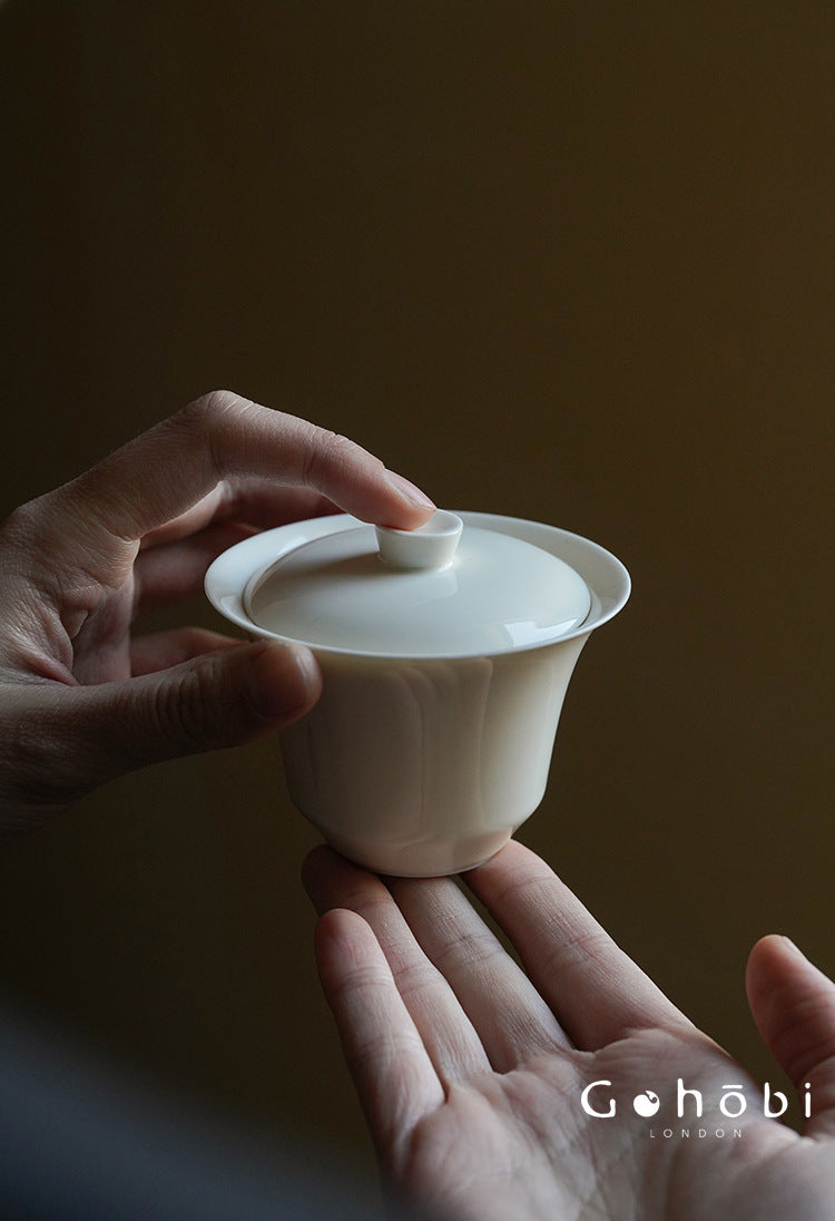Gohobi Apricot White Ercai Gaiwan – Thin Porcelain Japanese Style Covered Tea Bowl