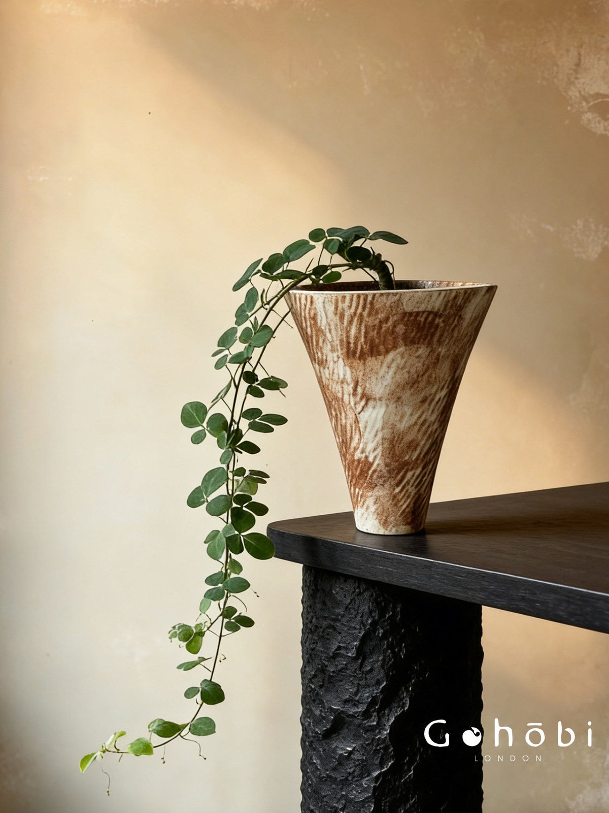 Gohobi Japanese Ikebana Ceramic Flower Pot – Jingdezhen Wabi-Sabi Desktop Planter
