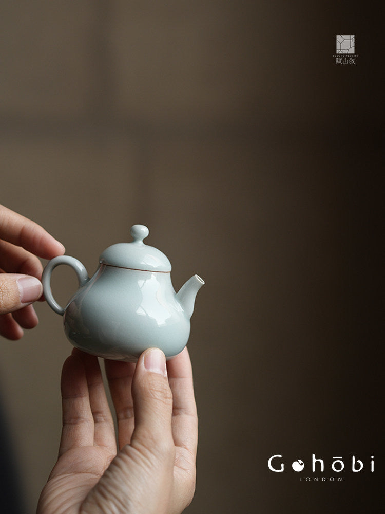 [賦山敘 x Gohobi] Gohobi Monochrome Glaze Ceramic Teapot – Pear Shape Bamboo Handle Gongfu Tea Pot