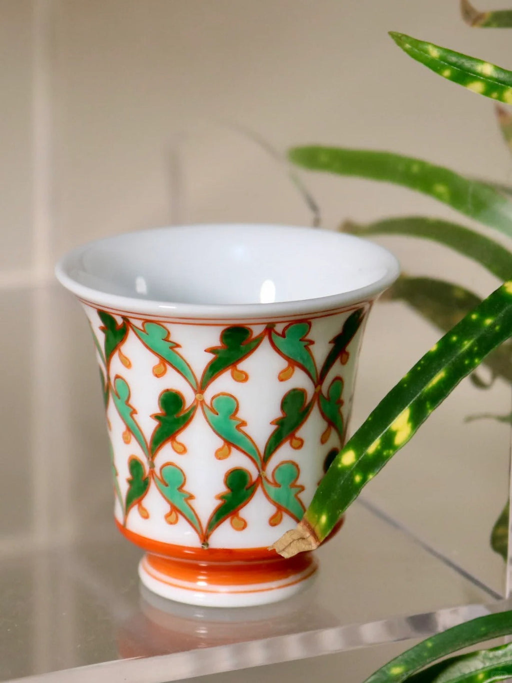 [清和堂 x Gohobi Gallery] Hand-painted Green Baoxiang flower Tea Cup