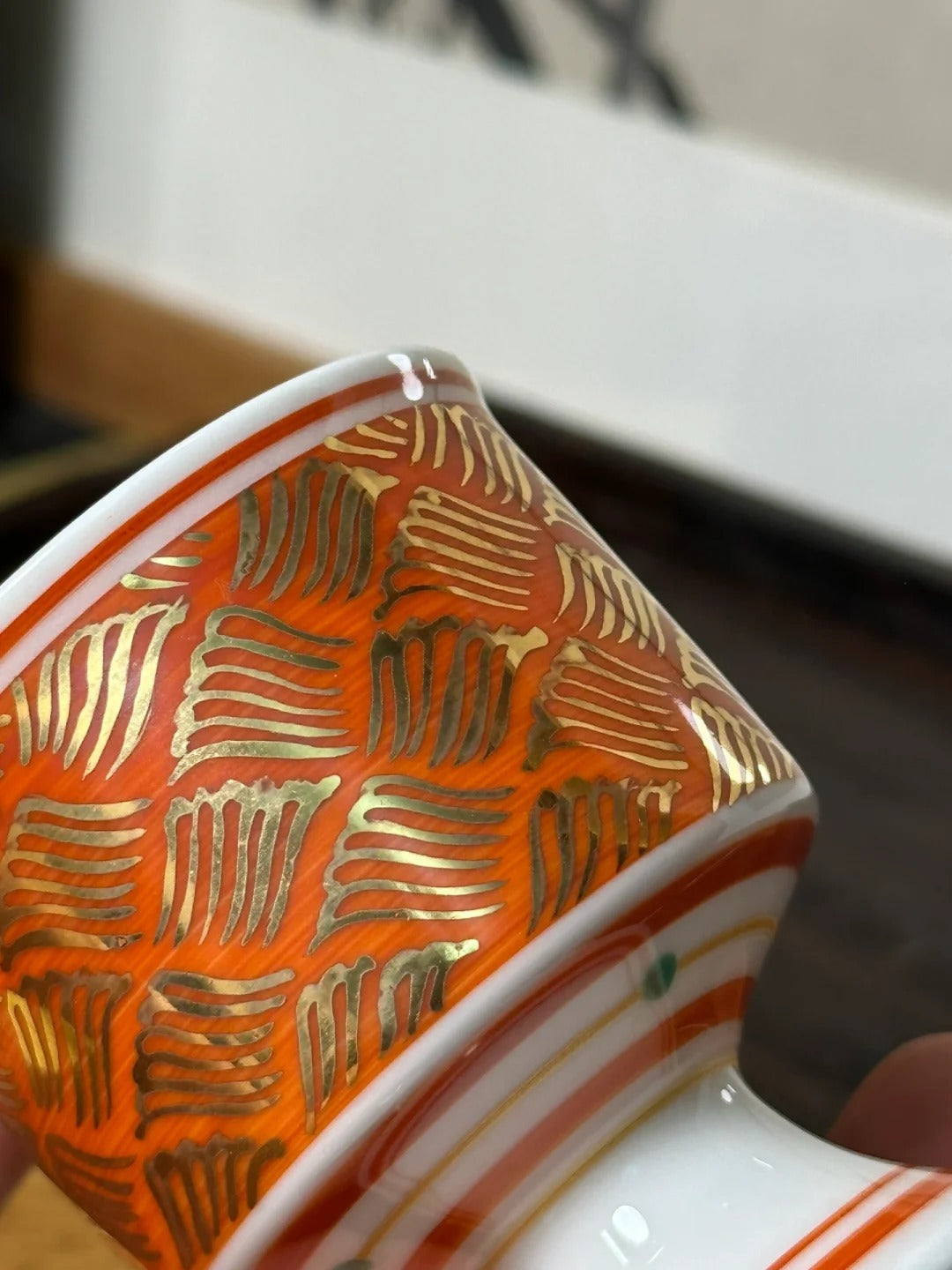 [清和堂 x Gohobi Gallery] Hand-painted Golden Waves Tea Cup with Stem