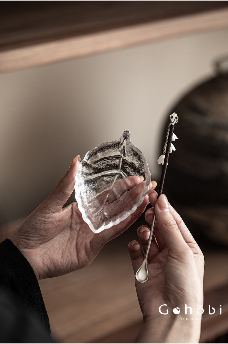 Gohobi Crystal Glass Leaf Tea Holder – Zen Leaf Tea Lotus Presentation Dish