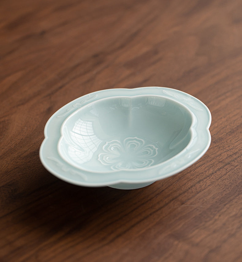 Gohobi Traditional Japanese Glazed Fruit Nuts Small Plate - Begonia Lotus 008