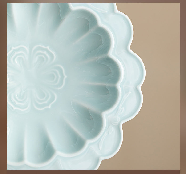 Gohobi Traditional Japanese Glazed Fruit Nuts Small Plate - Chrysanthemum 001