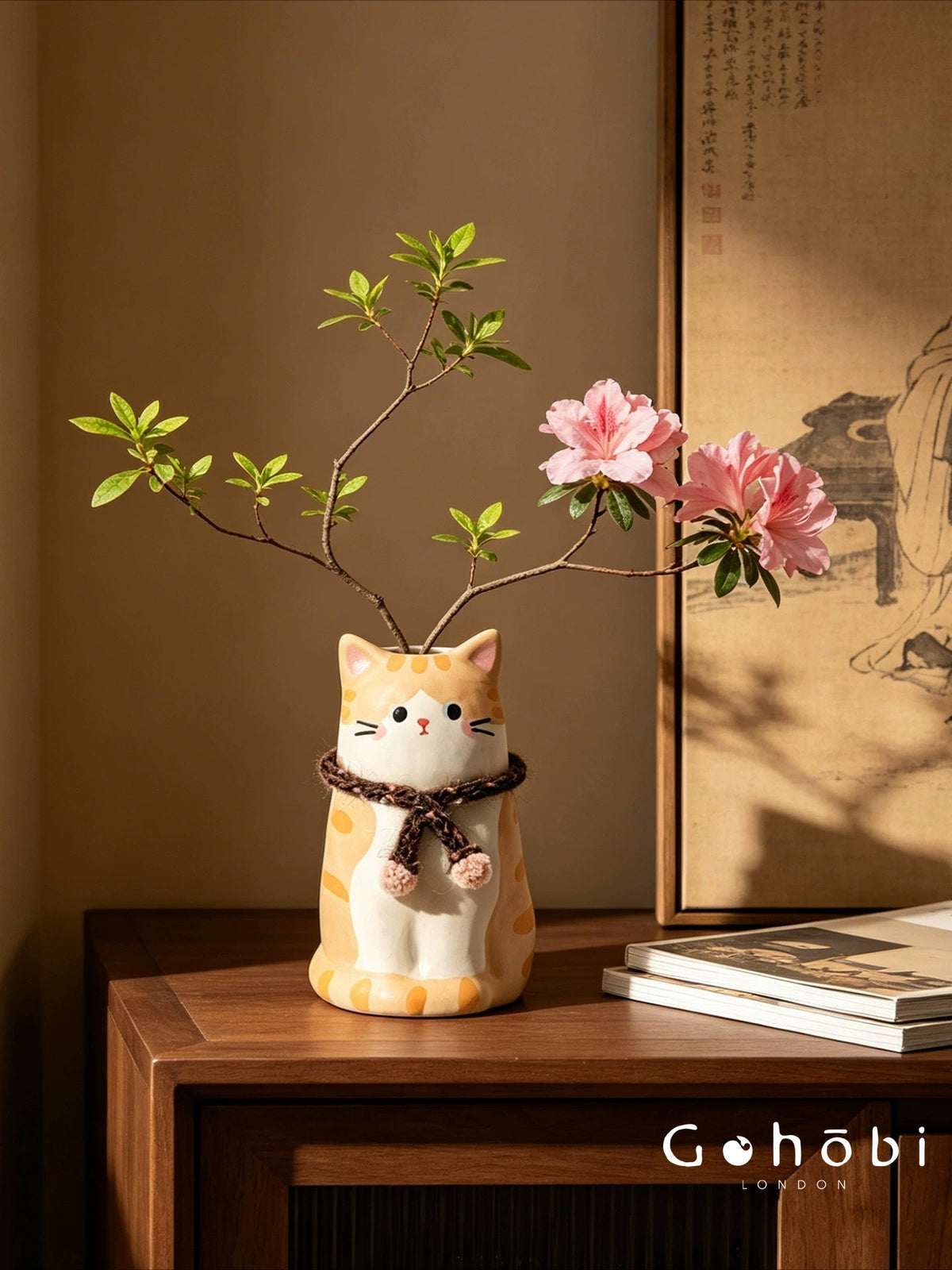 Gohobi Cute Cat Ceramic Vase – Handmade Jingdezhen Ikebana Flower Vase
