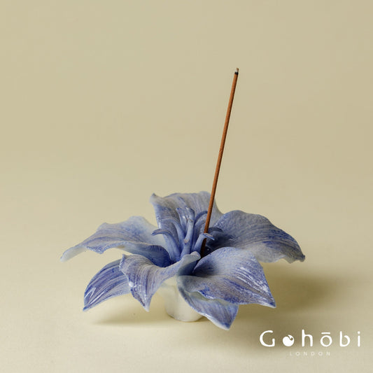 Gohobi Handmade Floral Incense Holder 003 - Blue and White Lilly