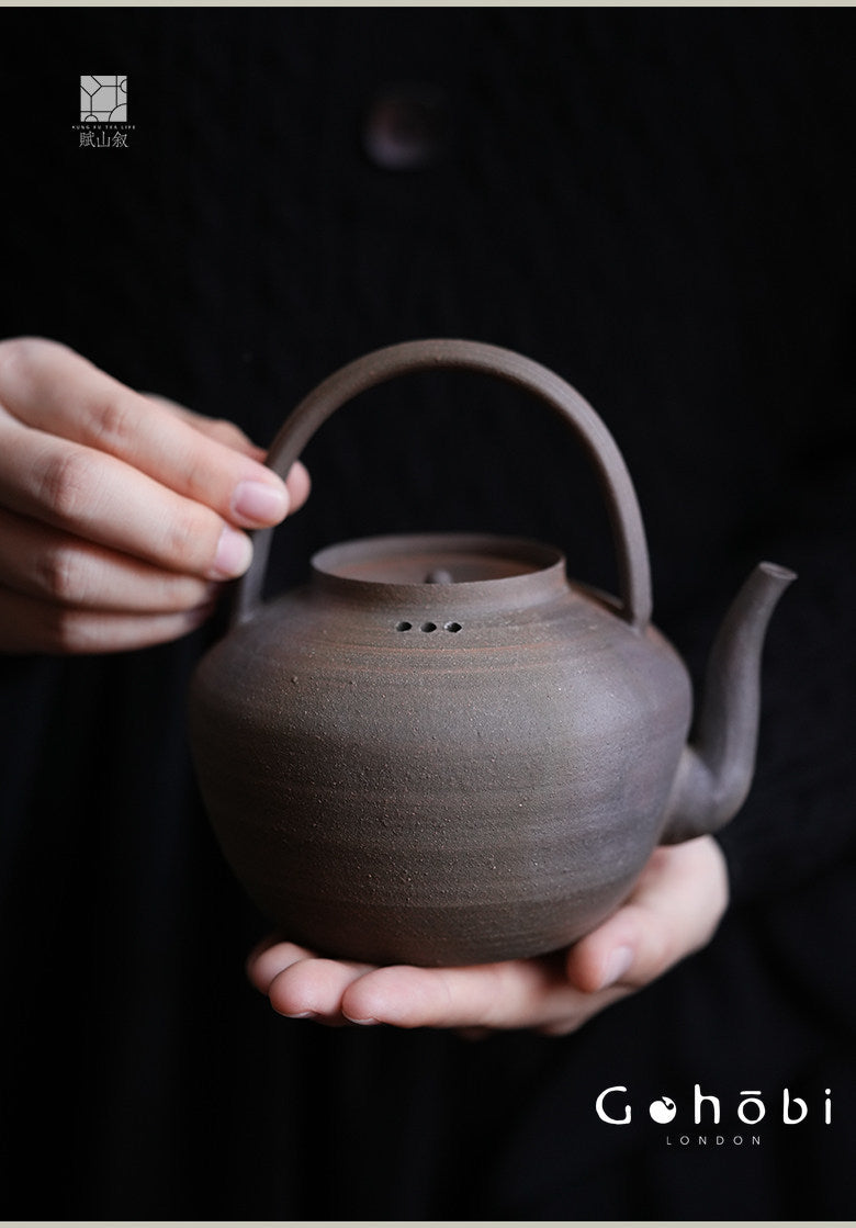 [賦山敘 x Gohobi] Gohobi Old Rock Clay Teapot with Lifting Beam – Chaoshan Gongfu Tea Kettle for Open Flame