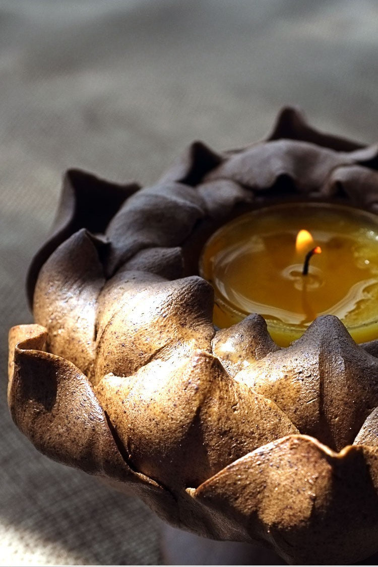 Gohobi Ceramic Lotus Candle Holder