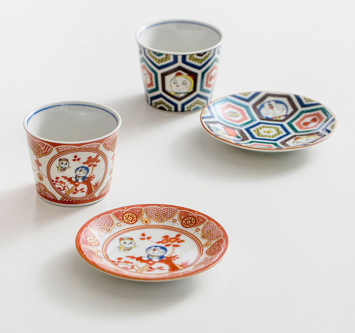 Gohobi Japanese Doraemon Tea Cup and Ceramic Plate Set [Made In Japan]