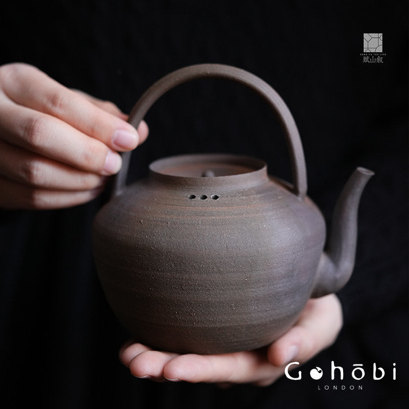 [賦山敘 x Gohobi] Gohobi Old Rock Clay Teapot with Lifting Beam – Chaoshan Gongfu Tea Kettle for Open Flame