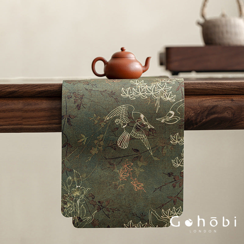 Gohobi Xiangyun Silk Tea Table Runner – Double-Sided Tea Mat Dry Brew Cloth