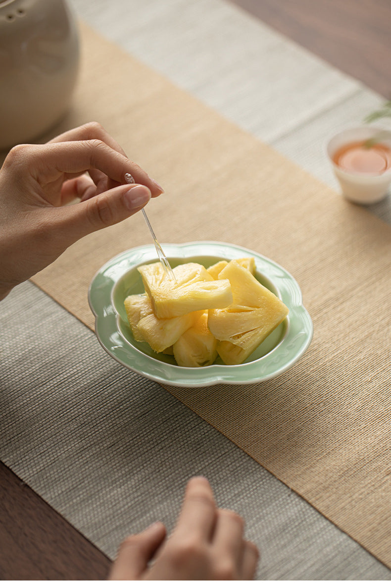 Gohobi Traditional Japanese Glazed Fruit Nuts Small Plate - Begonia Lotus 008