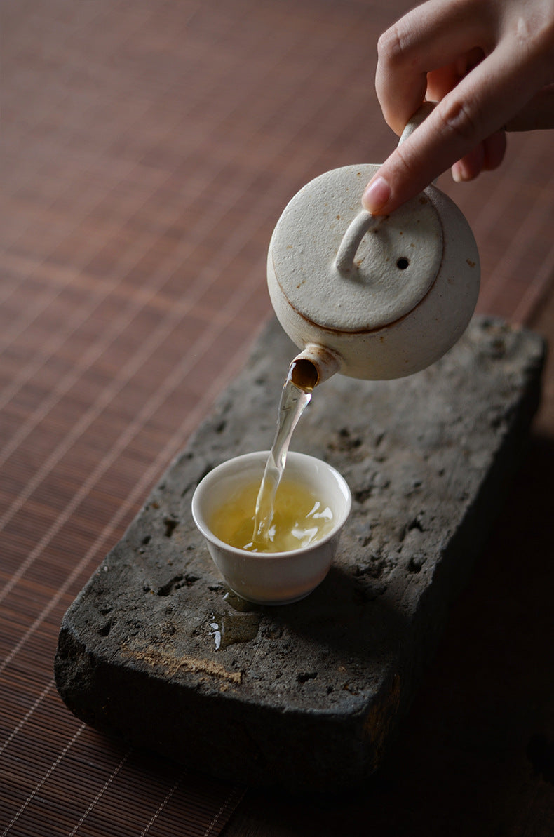 Gohobi Handmade Pulverised Kohiki White Teapots