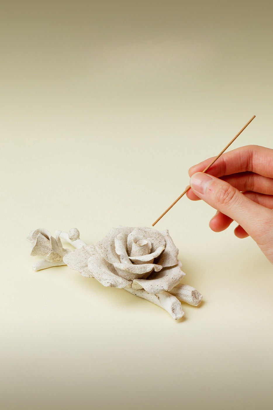 Gohobi Handmade Flower Incense Burner – Coarse Pottery Zen Thread Incense Holder