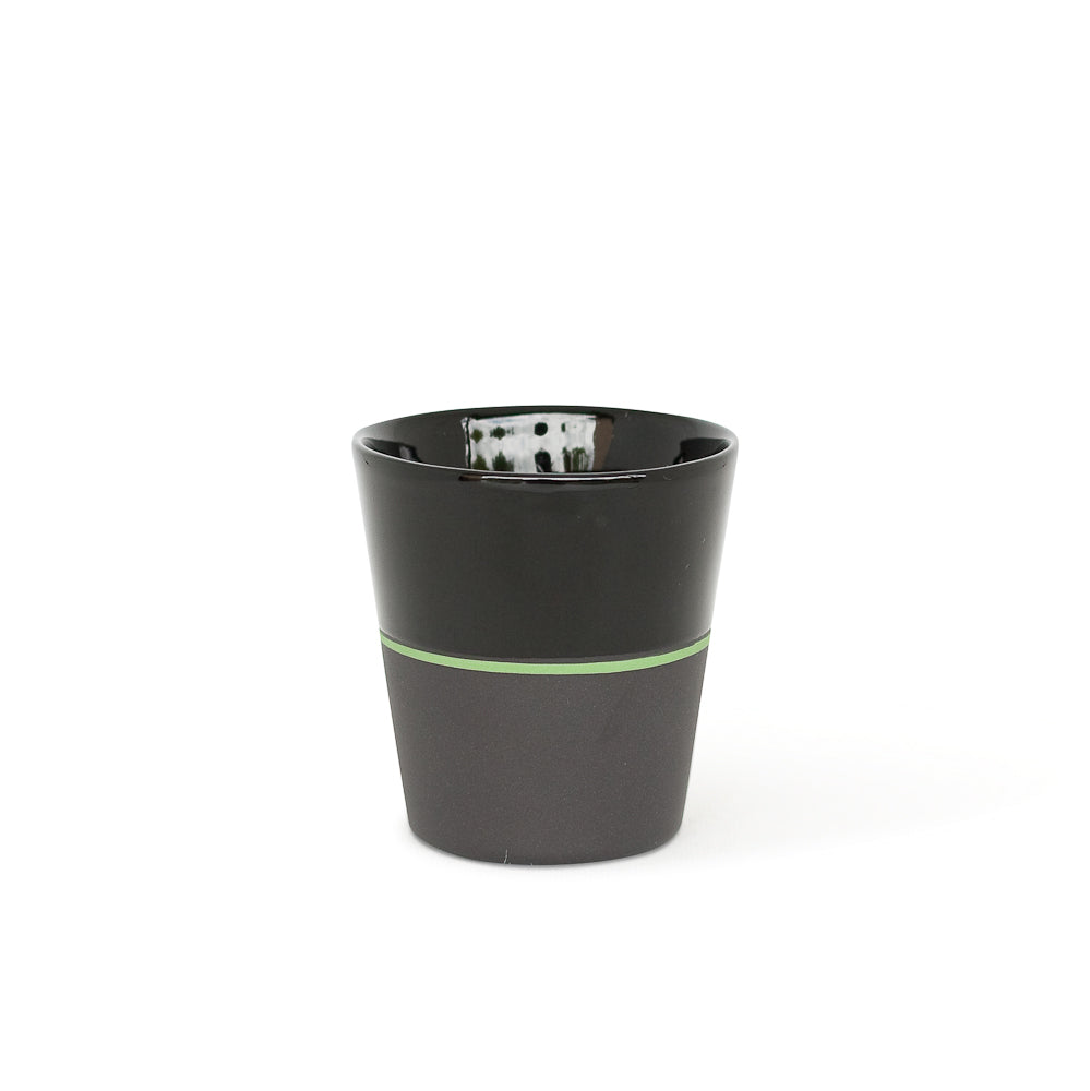 Sue Ure Masion Black porcelain Small beaker