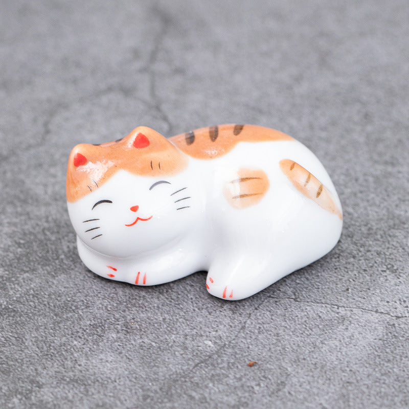 Gohobi Ceramic Lucky Cat Chopstick Rest