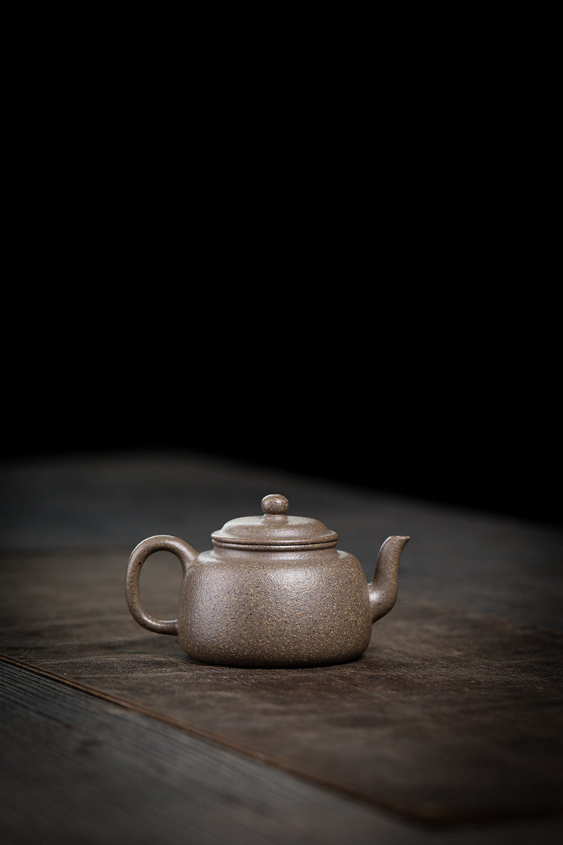 Gohobi Handmade Yixing Zisha Sandy Purple Clay Teapot – 170ml Original Ore Qing jiangpo Clay, Handmade Light Body with Built-in Filter, Traditional Chinese Purple Clay Teaware