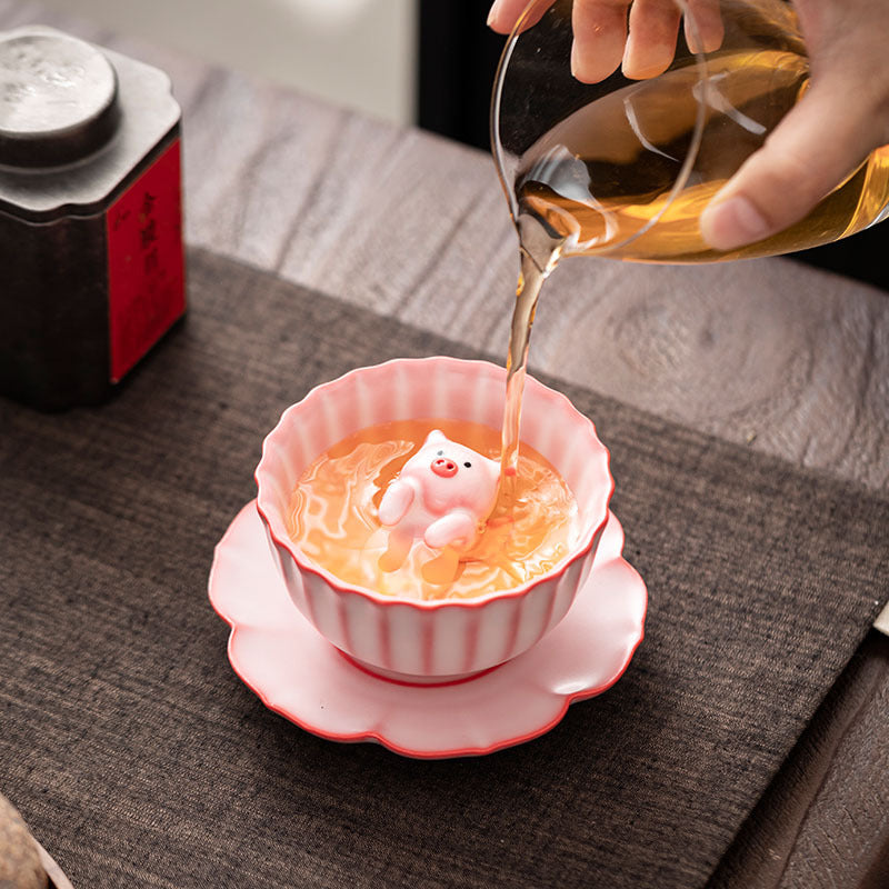 Gohobi Flying Pig Ceramic Teacup (tea coaster is sold separately)