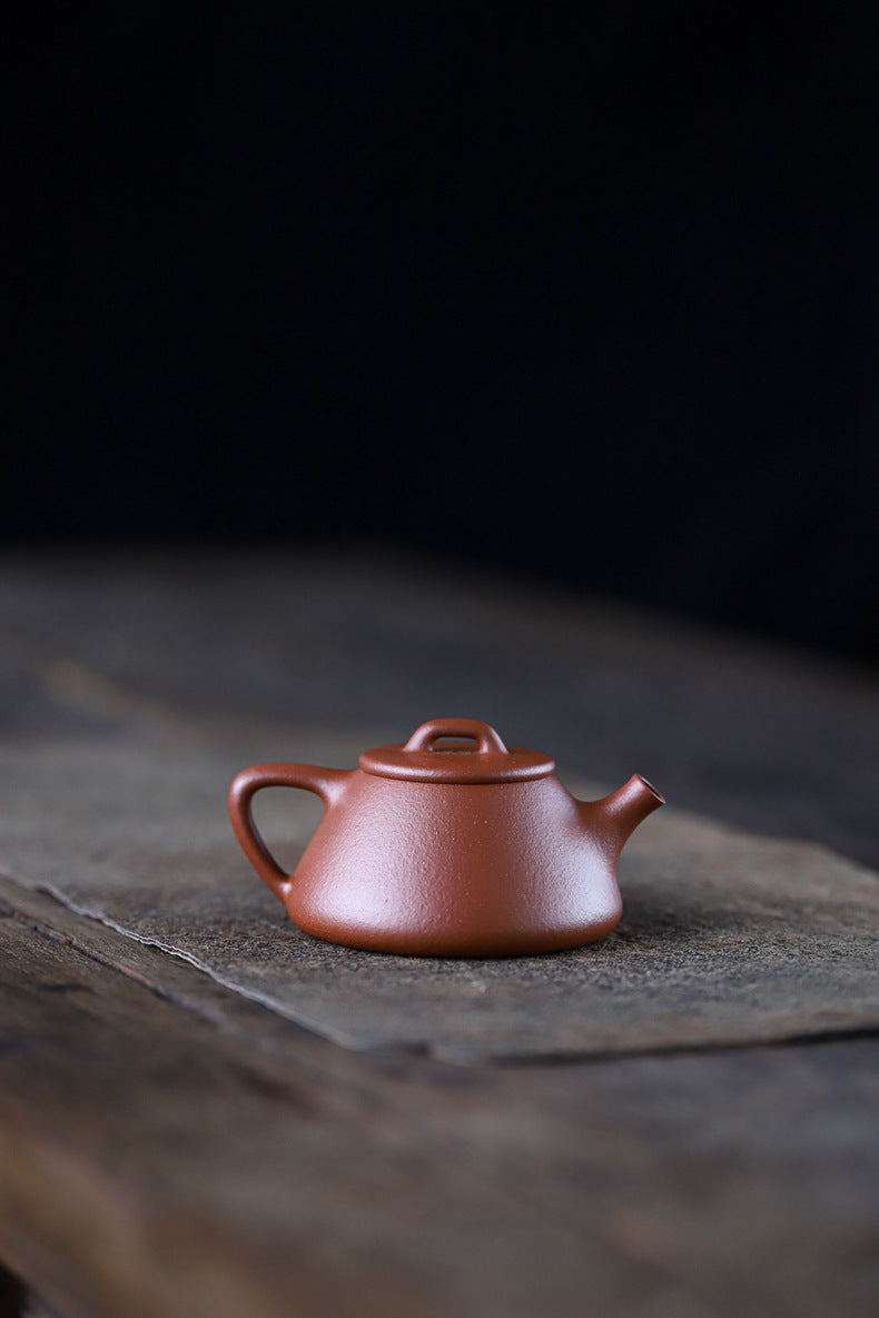 Gohobi Handmade Yixing Zisha Sandy Purple Clay Teapot – 120ml Handmade Original Ore Jiangpo Clay Shih Piao Style Thin-Walled Teapot, Ideal for Gongfu Tea and Gift Set, Suitable for Da Hong Pao