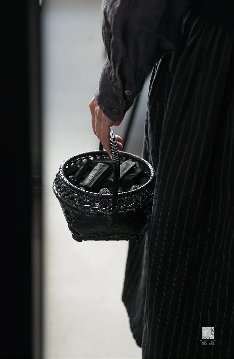 [賦山敘 x Gohobi] Handwoven Double-Layer Bamboo Charcoal Basket – Japanese-Style Aged Finish with Lacquered Ash Holder for Teaware Rituals