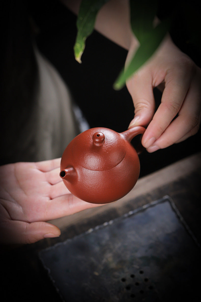 Gohobi Handmade Yixing Red Zisha Clay Teapot – 150ml Handmade Original Ore Raw Zhuni Clay Wen Dan Style Teapot with Built-in Filter, Small Gongfu Purple Clay Teaware