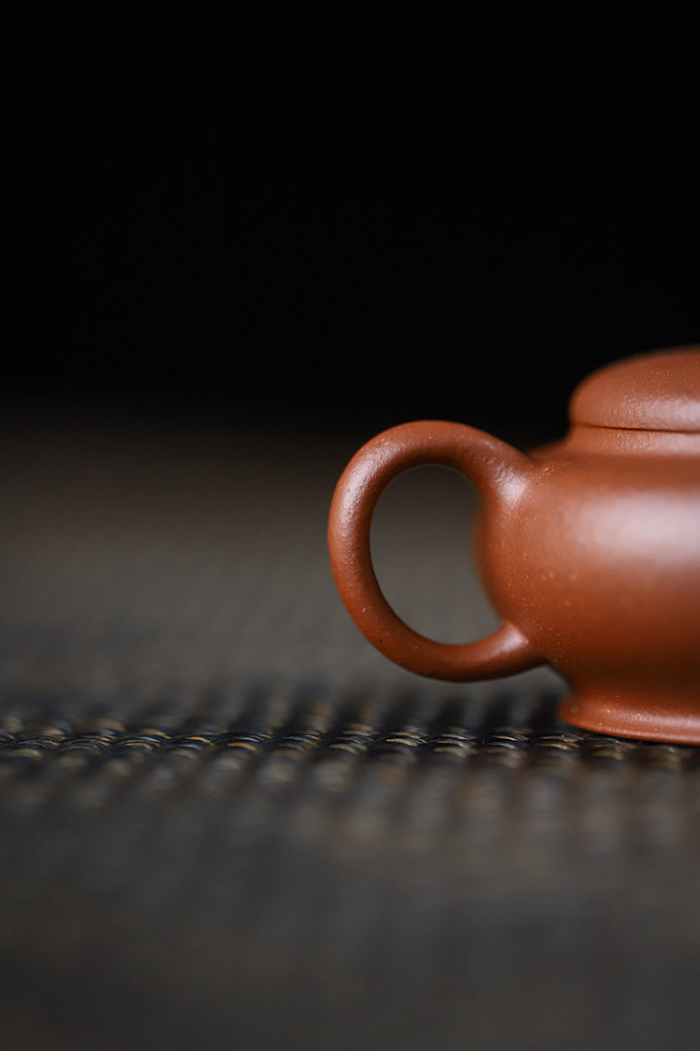 Gohobi Handmade Yixing Original Ore Jiangpo Sandy Purple Clay "Flat Lantern" Teapot – 150ml Thin-Walled Home Brewing Teapot with Built-in Filter