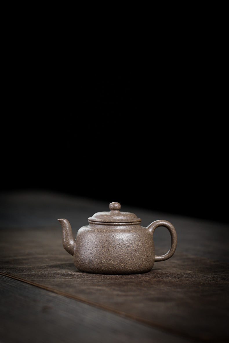 Gohobi Handmade Yixing Zisha Sandy Purple Clay Teapot – 170ml Original Ore Qing jiangpo Clay, Handmade Light Body with Built-in Filter, Traditional Chinese Purple Clay Teaware