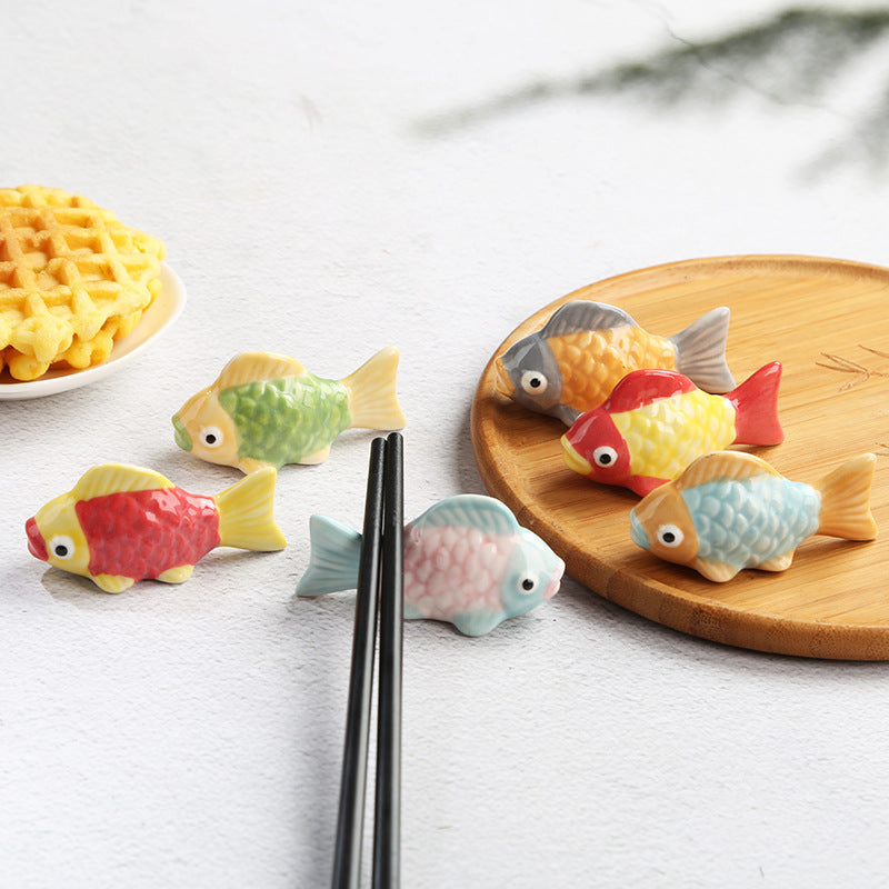 Gohobi Colourful Goldfish Chopstick Rest