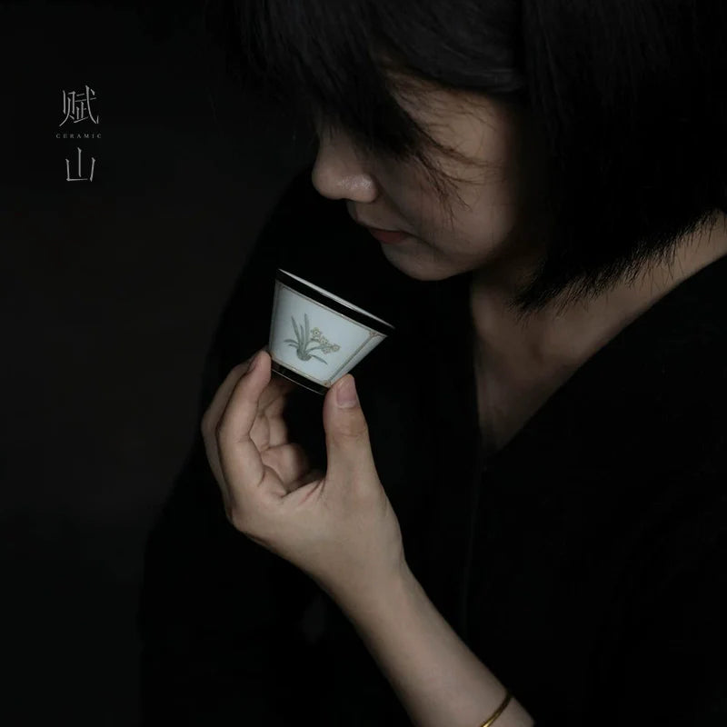 [賦山敘 x Gohobi] “Garden in Green” Hand-Painted Master Teacup – Jingdezhen Single Gongfu Cup with Ink-Toned Rim