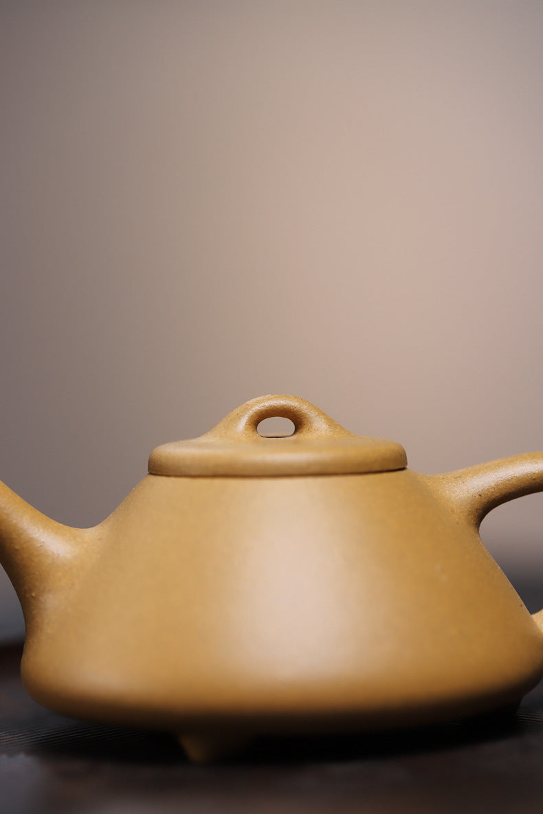 Gohobi Handmade Yixing Yellow Zisha Clay Teapot – 140ml Original Ore Huangjin Duan (Golden Duan) Clay Shih Piao Teapot, Thin-Walled Gongfu Purple Clay Teaware
