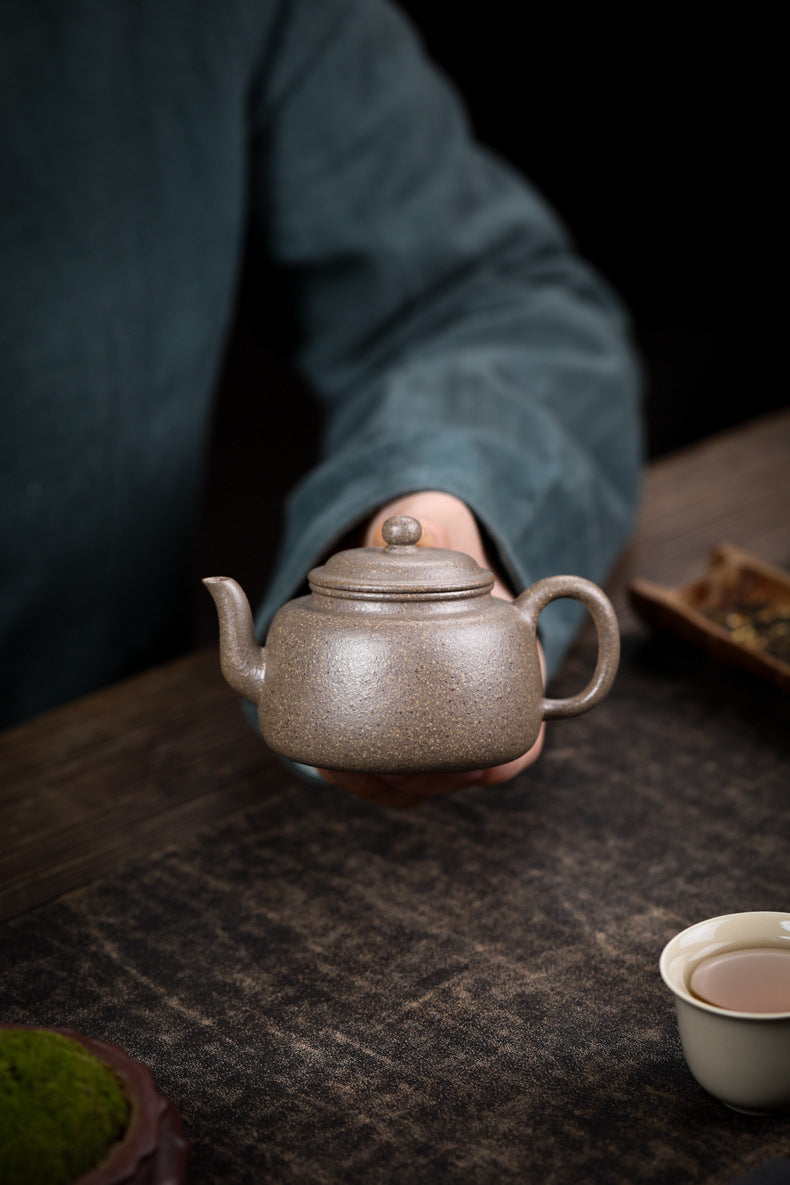 Gohobi Handmade Yixing Zisha Sandy Purple Clay Teapot – 170ml Original Ore Qing jiangpo Clay, Handmade Light Body with Built-in Filter, Traditional Chinese Purple Clay Teaware