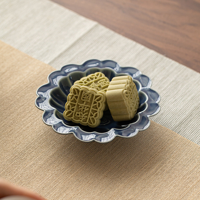 Gohobi Traditional Japanese Glazed Fruit Nuts Small Plate - Chrysanthemum 001