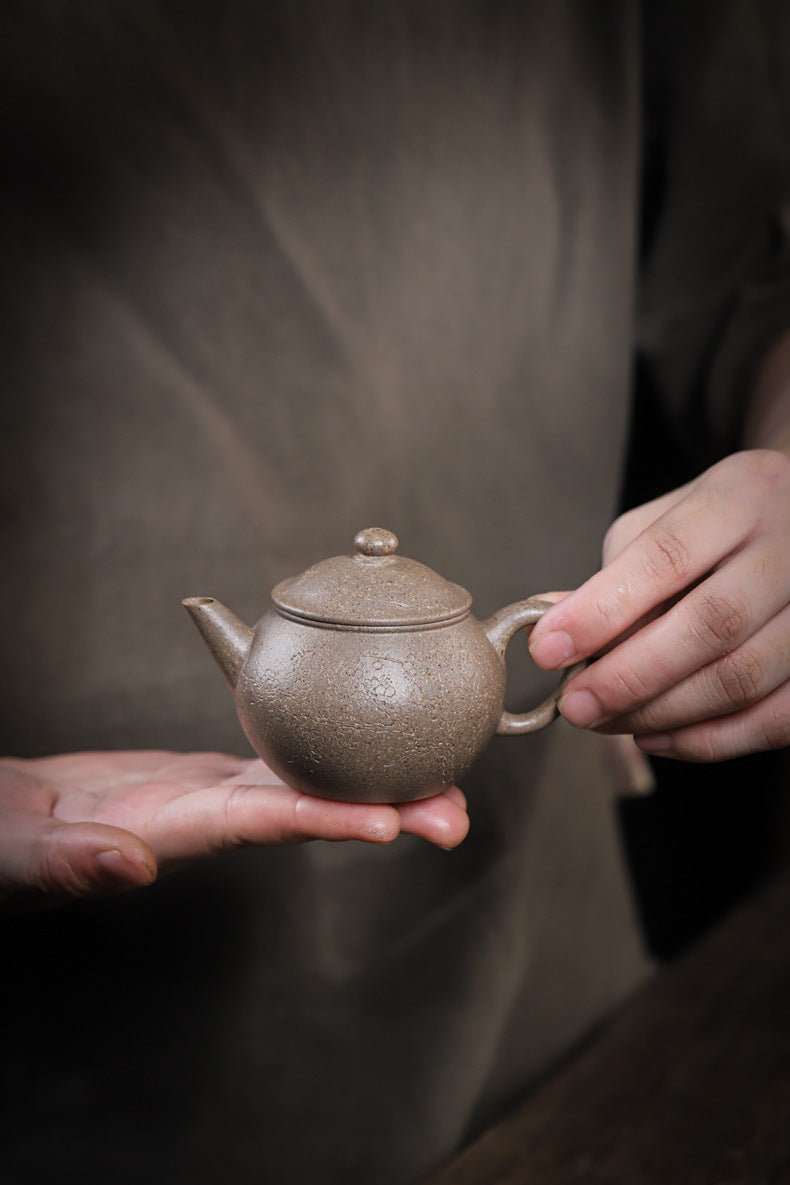 Gohobi Handmade Yixing Zisha Sandy Purple Clay Teapot – 130ml Handmade Original Ore Qing Jiangpo Clay Bala Shui Ping Teapot, Small Gongfu Purple Clay Teaware with Built-in Filter