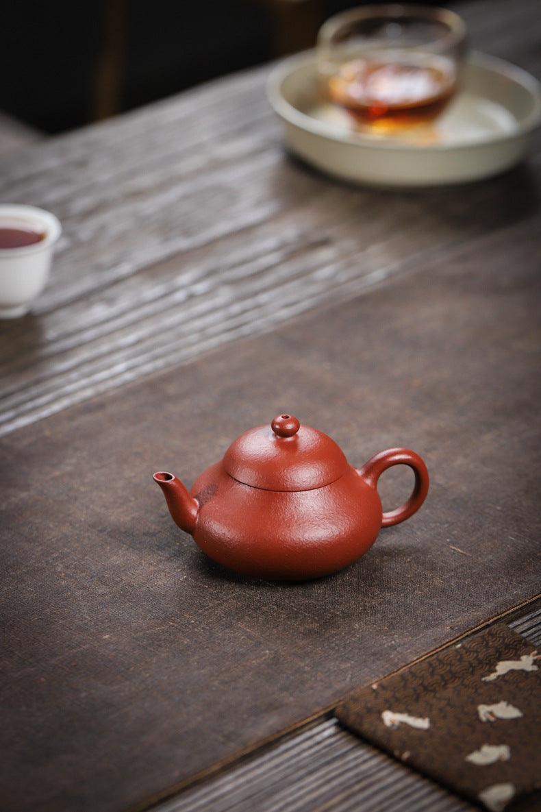 Gohobi Handmade Yixing Red Zisha Clay Teapot – 120ml Original Ore Zhuni Pear-Shaped Teapot, Handmade Gongfu Tea Teaware for Home Brewing