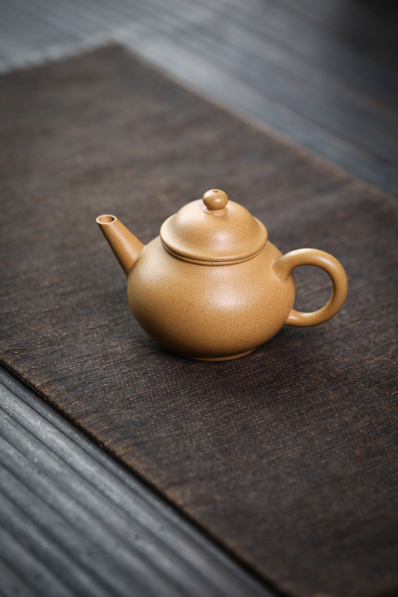 Gohobi Handmade Yixing Yellow Zisha Clay Teapot 120ml – Original Ore Huangjin Duan Clay Bala Shui Ping Teapot for Gongfu Tea Brewing